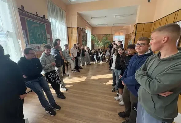 Otrzęsiny w ZS w Łabiszynie: pierwszoklasiści przetrwali pierwszy rok!