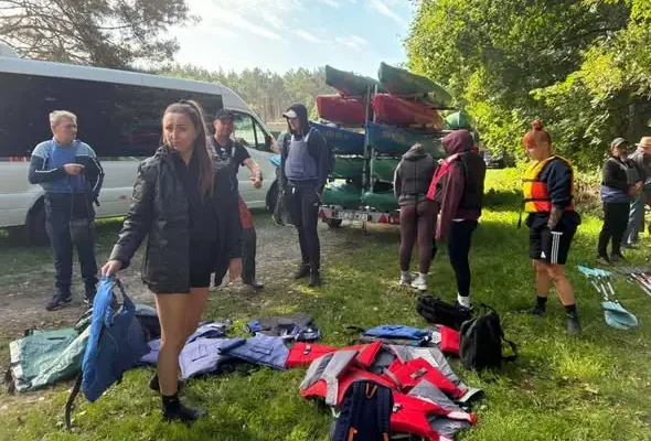 Spływ kajakowy rzeką Czernicą – 15 km przez serce Borów Tucholskich