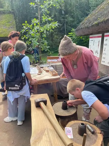 Uczniowie na XXXI Festynie Archeologicznym w Biskupinie – ARCHEOMEDICUS
