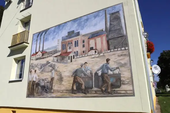 Piechcin ma nowy mural – nawiązuje do Białego Zagłębia