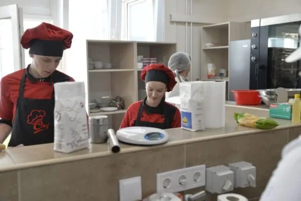 Antonina Siadak z ZSN Gasawa ponownie powalczy w konkursie kulinarnym HOST School