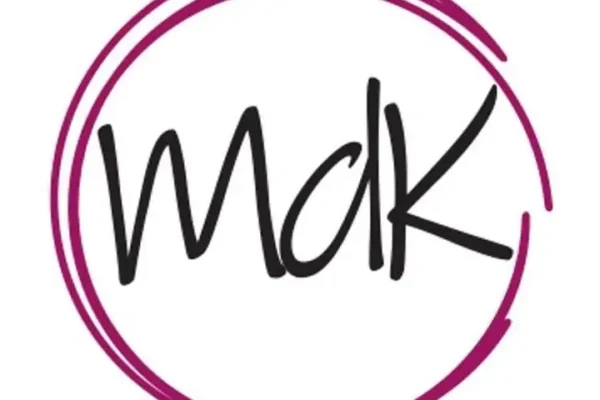 Komediowa sztuka „Żona do adopcji” w Barcinie – bilety już w sprzedaży