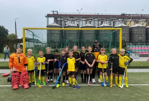 Turniej hokejowy U-10 w Rogowie: drużyny z Gąsawy rywalizowały z rywalami z regionu