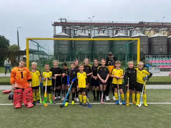 Turniej hokejowy U-10 w Rogowie: drużyny z Gąsawy rywalizowały z rywalami z regionu