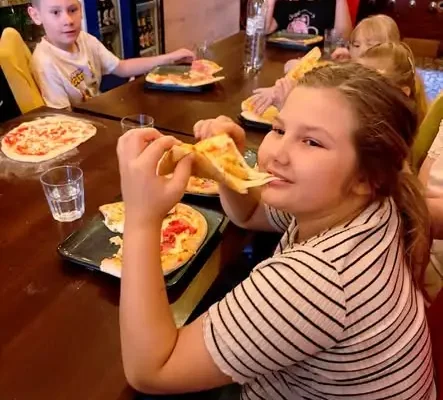 Warsztaty kulinarne klasy 2a w Pizzerii Pasjonata w Łabiszynie