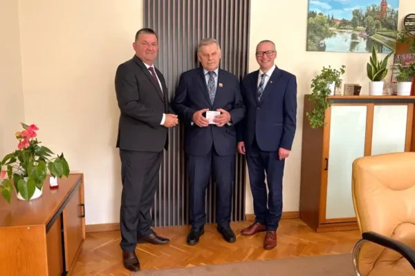 Tadeusz Cieniawa, sołtys Niedźwiad, otrzymał Złotą Odznakę Samorządowiec Roku 2026