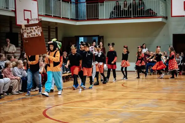 Otrzęsiny w Szkole Podstawowej w Janowcu Wielkopolskim – klasa 4a najlepsza
