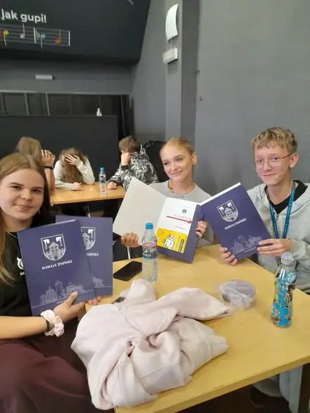 Uczniowie z Łabiszyna najlepsi w powiecie żnińskim w konkursie „Uratuj życie”