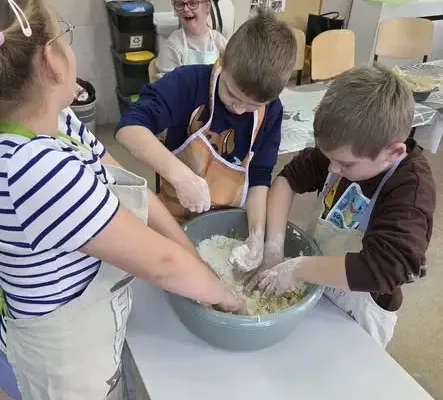 Jesienne smaki na warsztatach kulinarnych w Barcinie