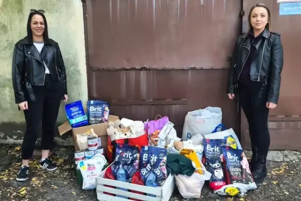 Uczniowie z Barcina wsparli schronisko w Inowrocławiu – akcja „Pełna miska” zakończona sukcesem